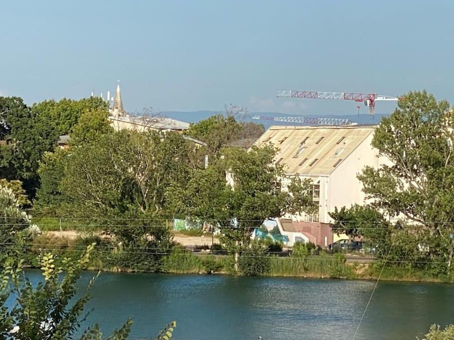 Charmant Studio De 23M2 Avinyon Dış mekan fotoğraf